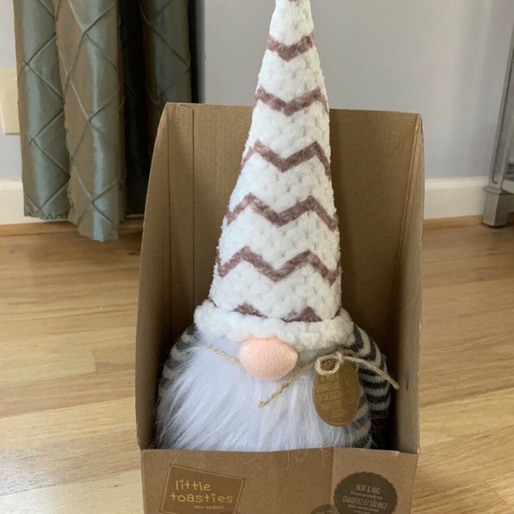 Little Toasties New Zealand Heated Belly Gnome NIB